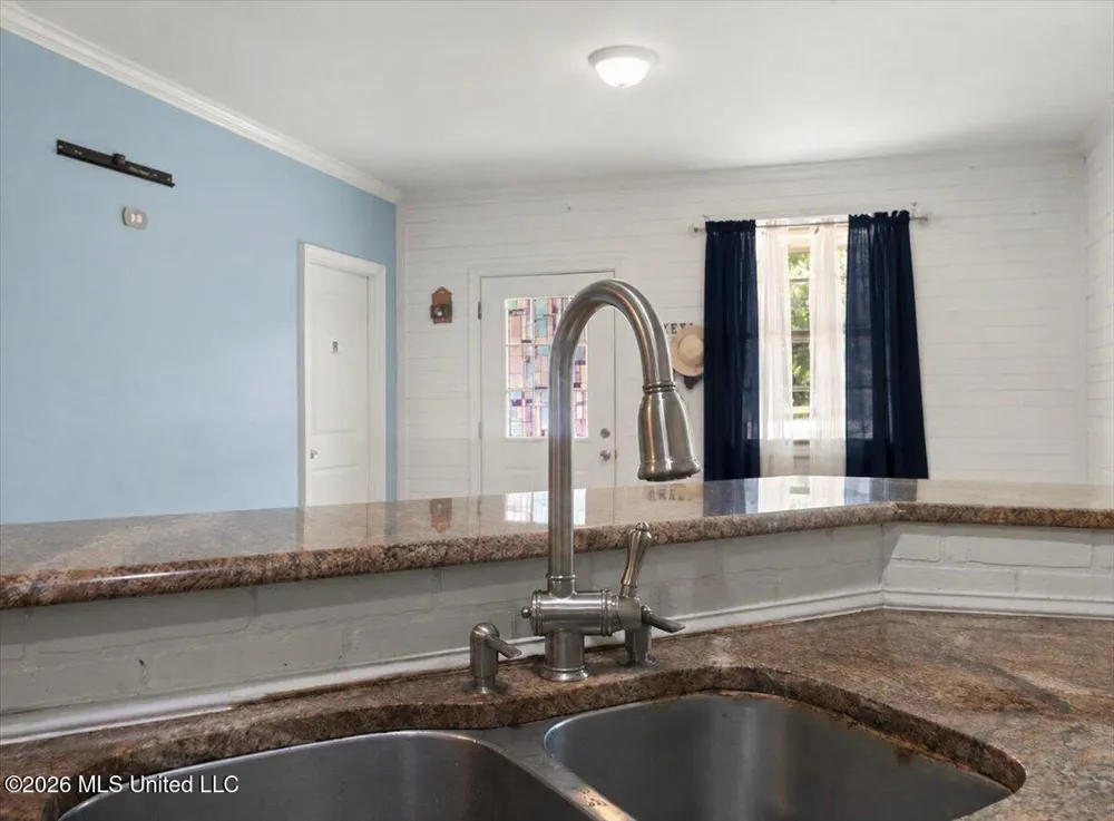 3224 Old Jackson Road Forest, MS 39074