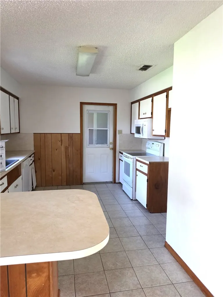 1607 W Palm Drive Aransas Pass, TX 78336