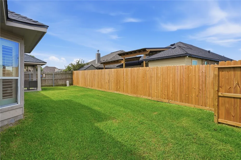 328 Nicklaus Drive Portland, TX 78374