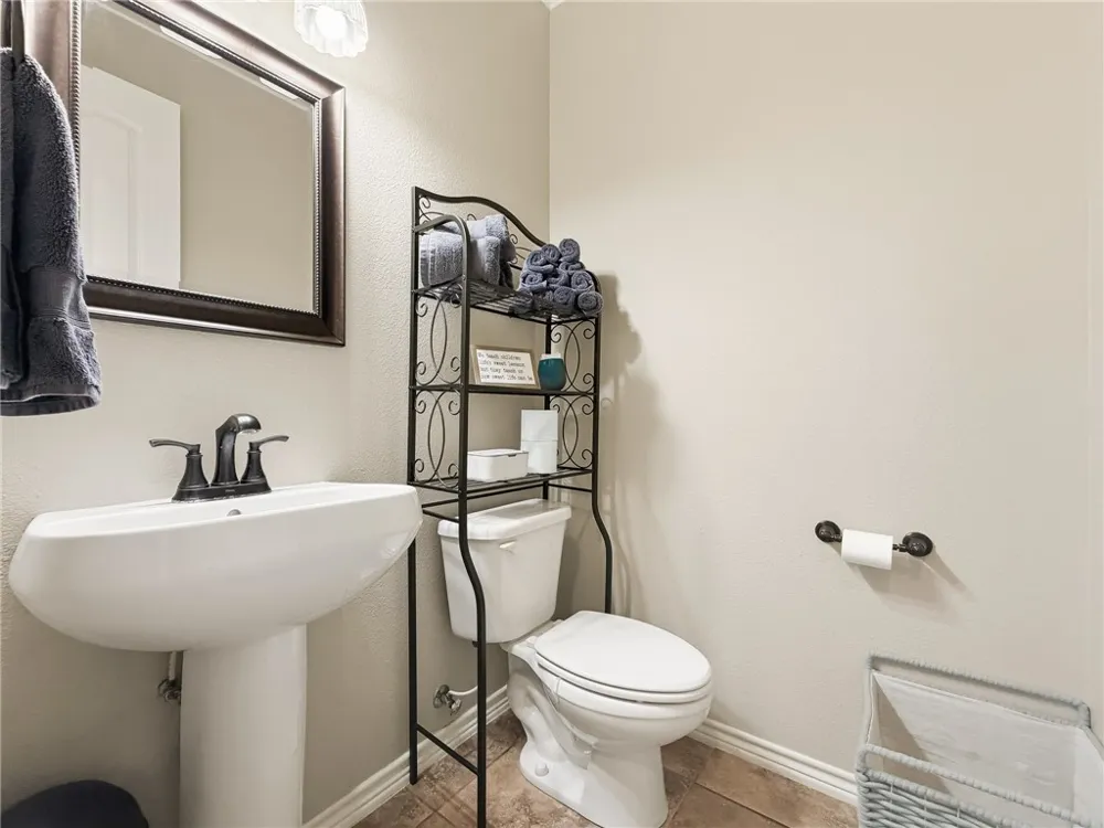 328 Nicklaus Drive Portland, TX 78374
