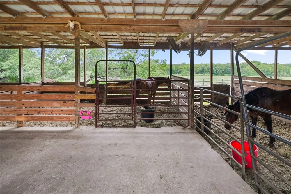 23669 County Road 1092 Mathis, TX 78368