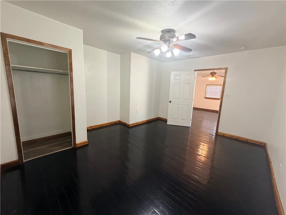 1020 E 5th Street Alice, TX 78332