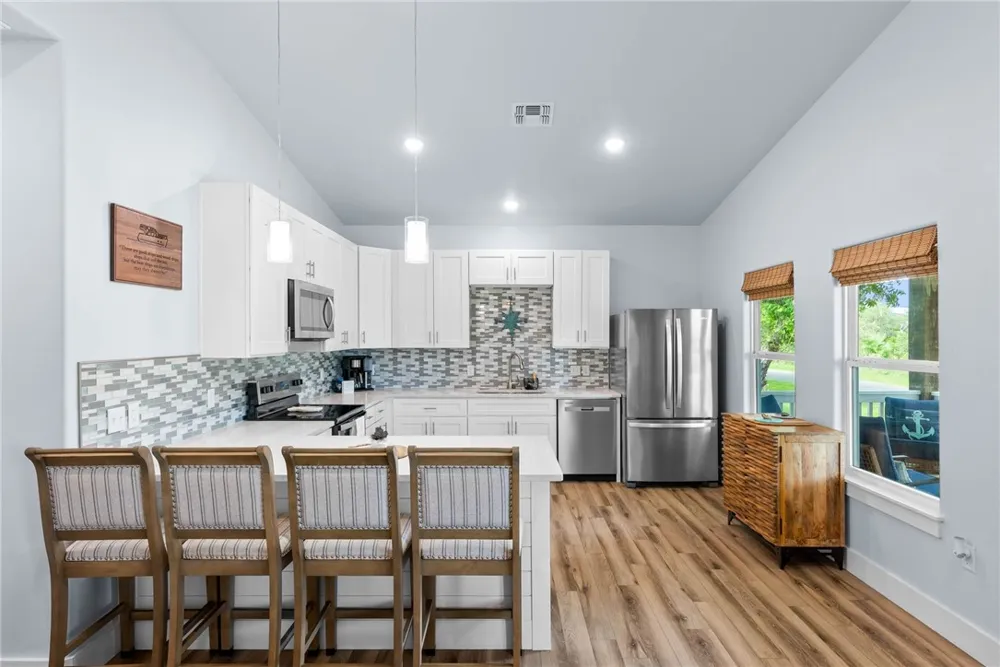 2311 S Bronte Street Rockport, TX 78382