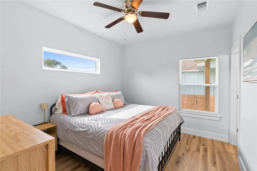 2311 S Bronte Street Rockport, TX 78382