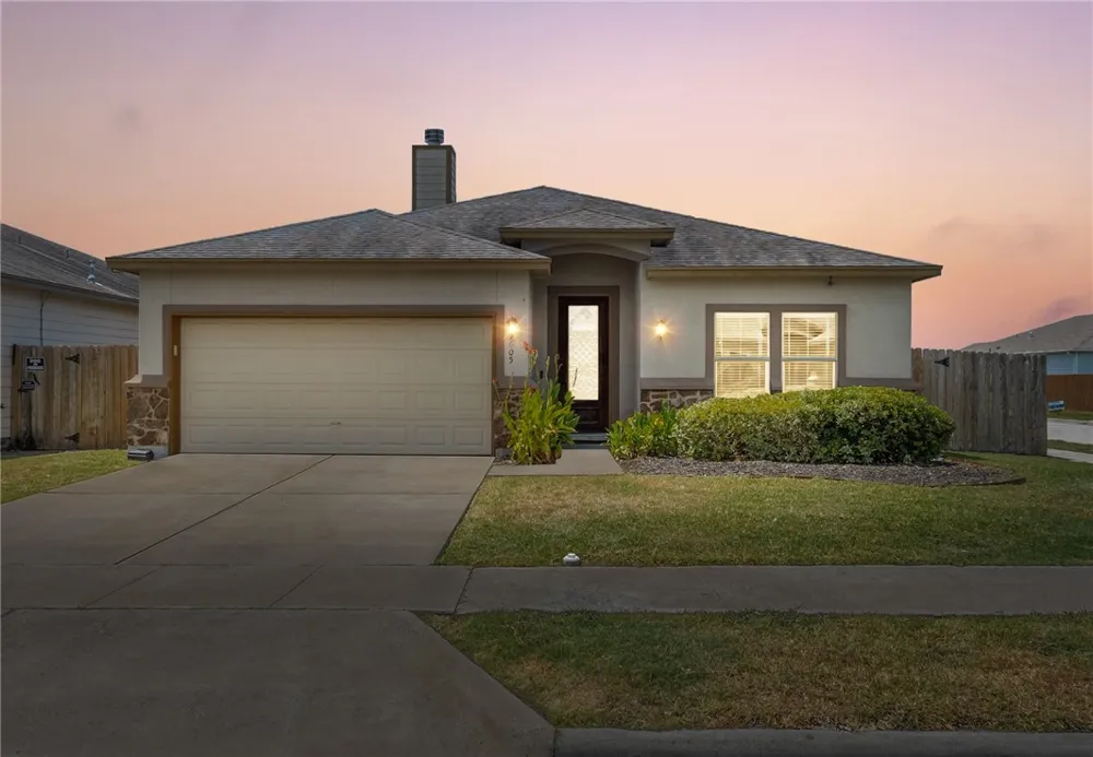 7605 Sable Creek Drive Corpus Christi, TX 78414
