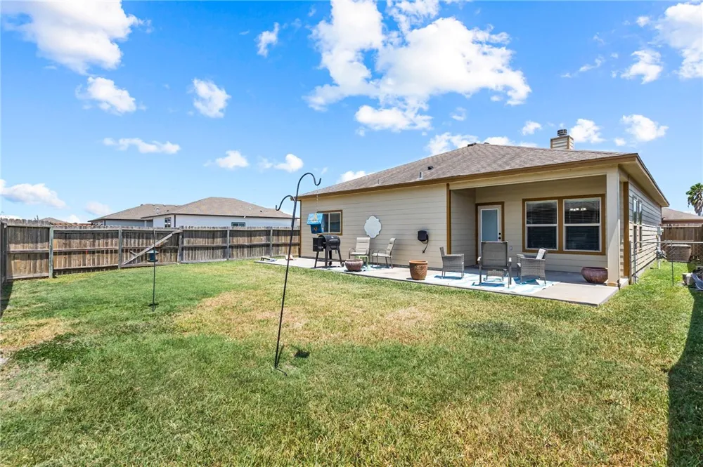 7605 Sable Creek Drive Corpus Christi, TX 78414
