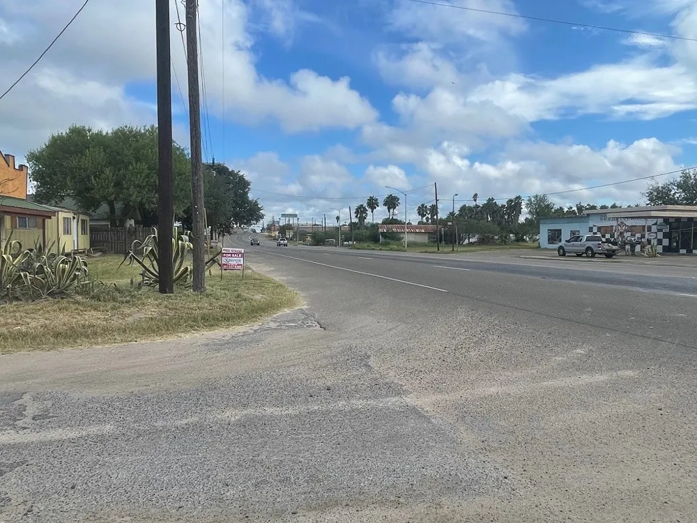 501 S Smith Avenue Hebbronville, TX 78361