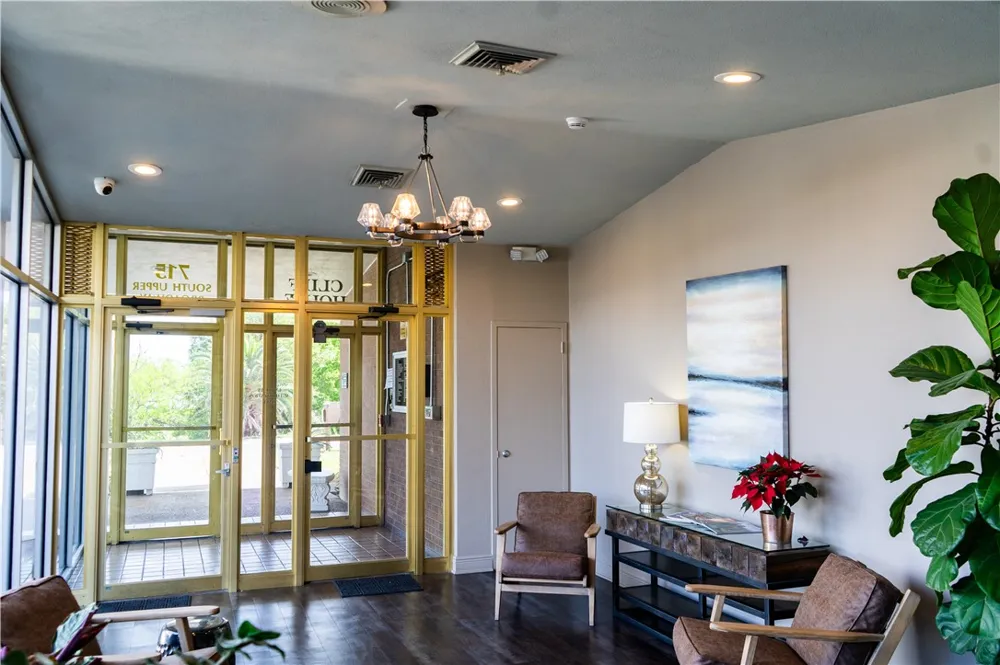 715 S Upper Broadway Street #406 Corpus Christi, TX 78401
