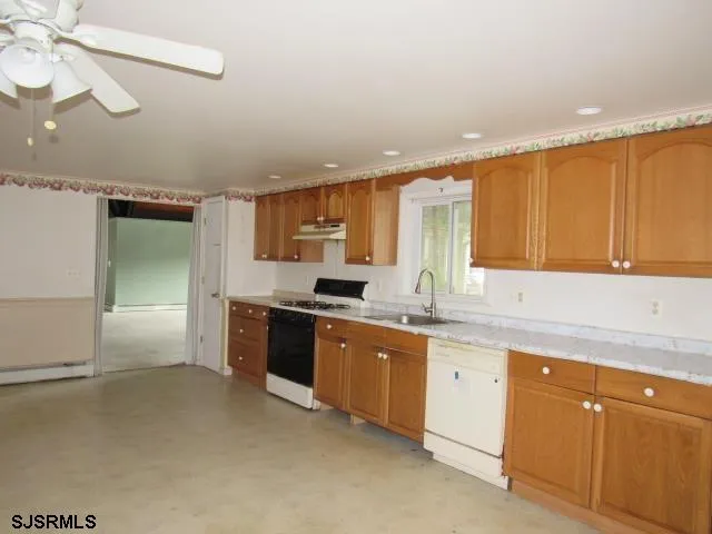 14 Pine Tree Dr Little Egg Harbor Township, NJ 08087