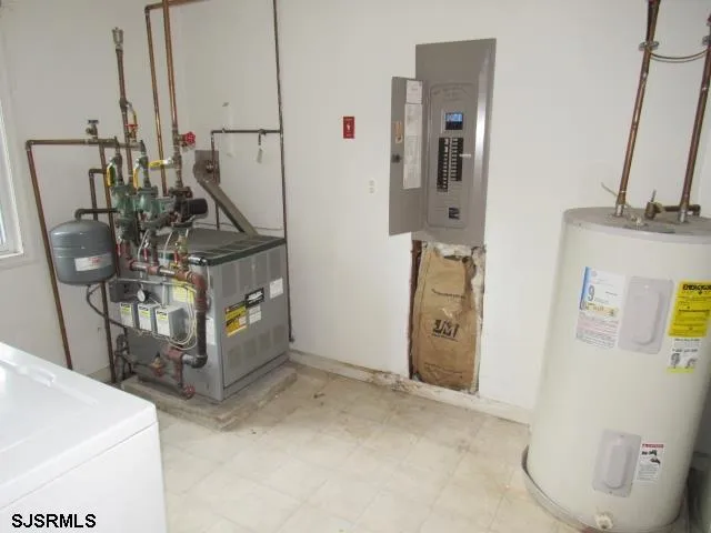 14 Pine Tree Dr Little Egg Harbor Township, NJ 08087