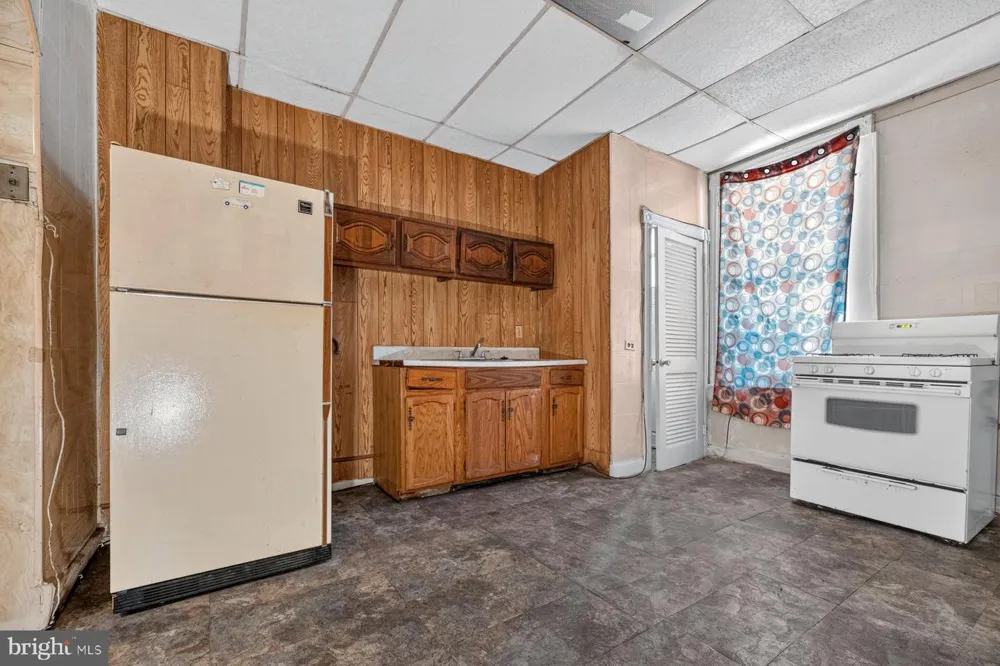1714 POPLAR GROVE STREET Baltimore, MD 21216