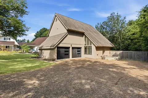 3557 Brandon Lane NE