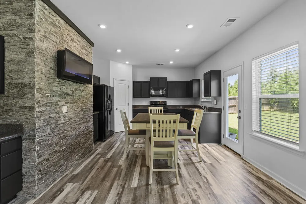 16 J Circle Nw Adairsville, GA 30103