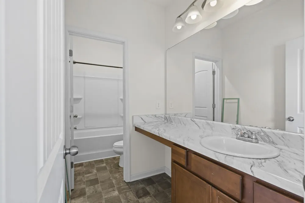 16 J Circle Nw Adairsville, GA 30103