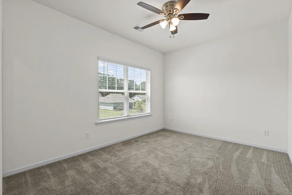 16 J Circle Nw Adairsville, GA 30103