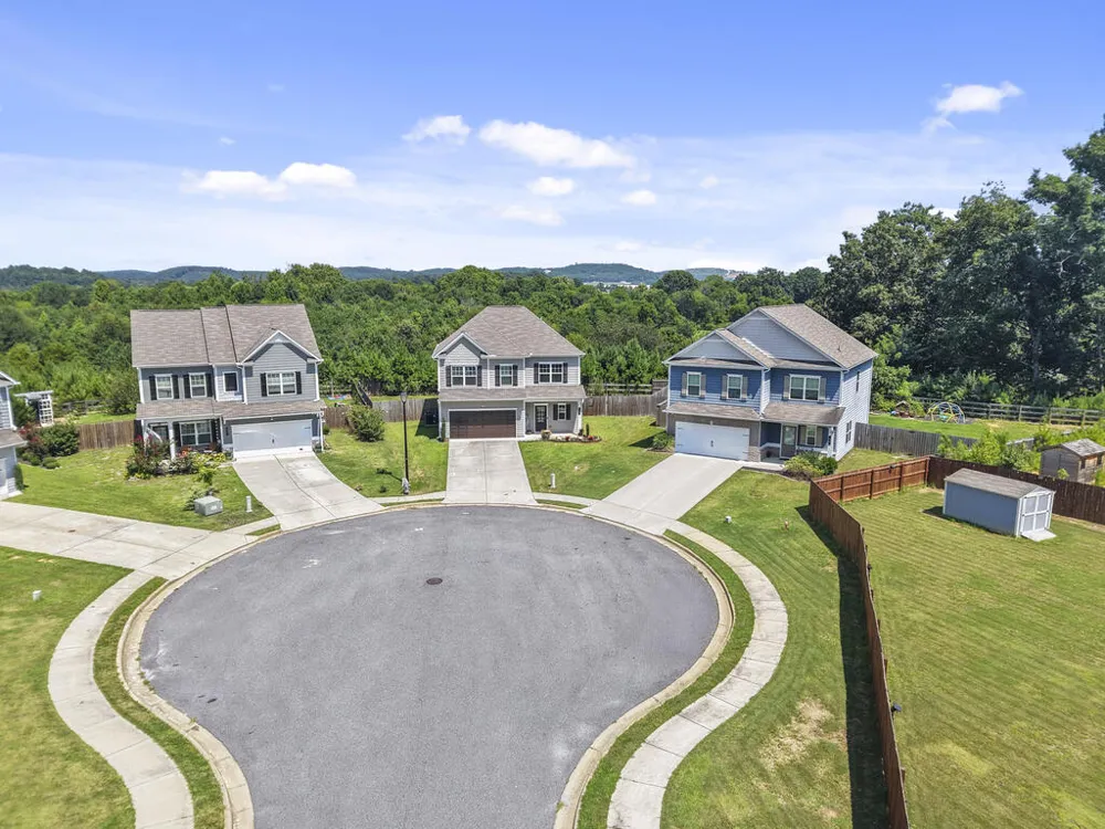 16 J Circle Nw Adairsville, GA 30103