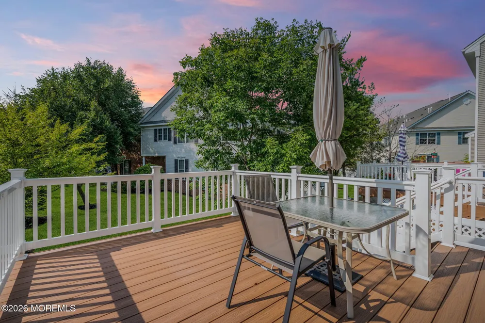 34 Chatsworth Road Manalapan, NJ 07726