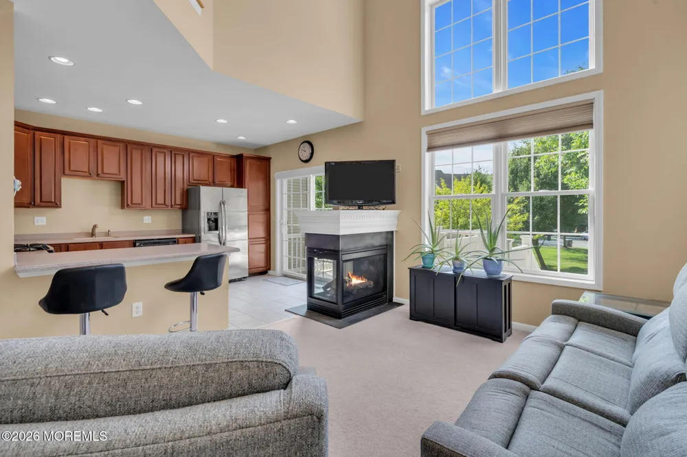 34 Chatsworth Road Manalapan, NJ 07726