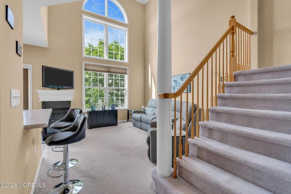 34 Chatsworth Road Manalapan, NJ 07726