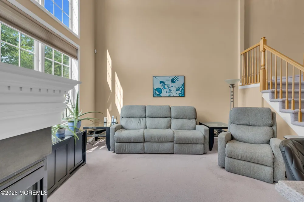 34 Chatsworth Road Manalapan, NJ 07726