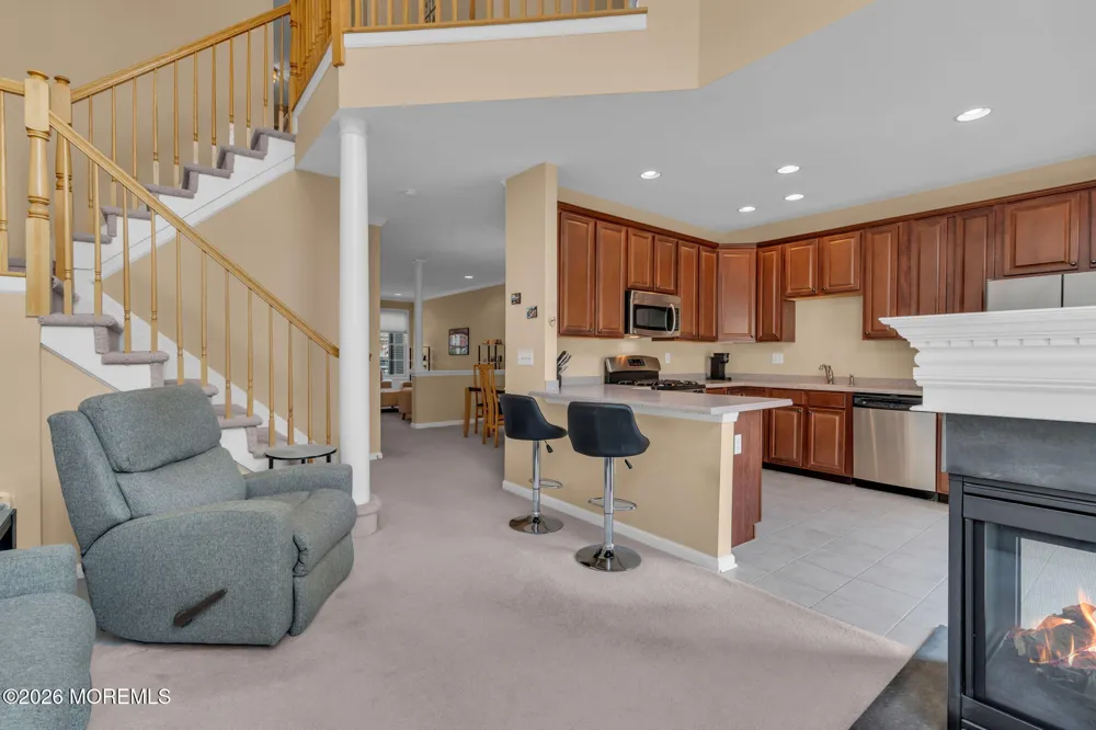 34 Chatsworth Road Manalapan, NJ 07726