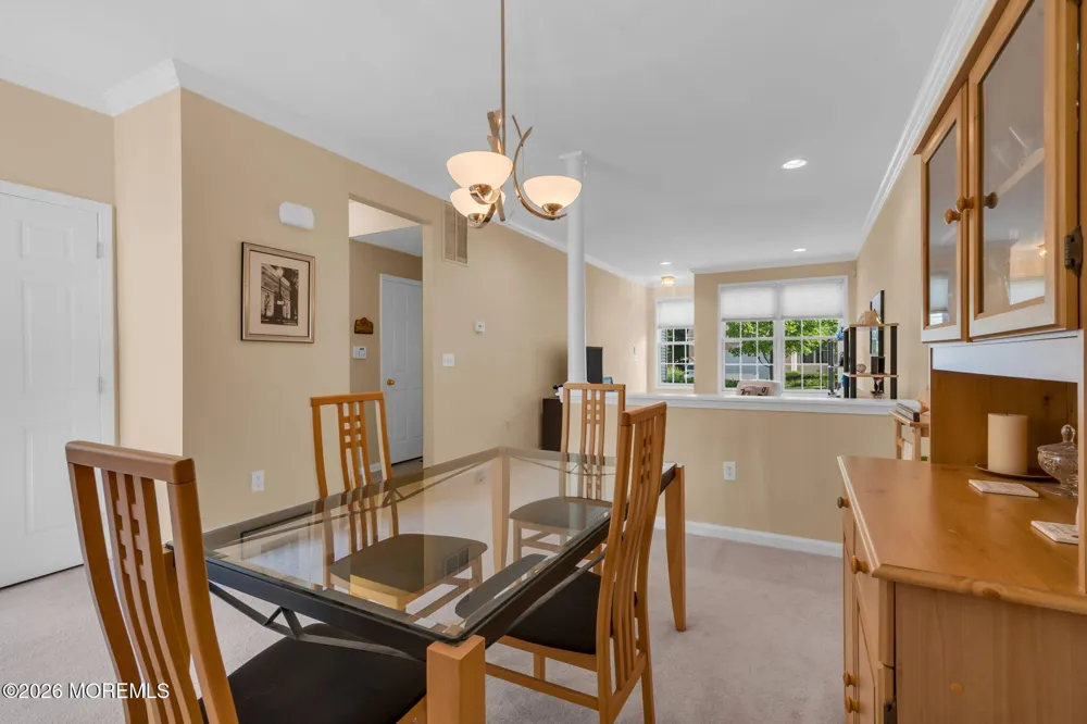 34 Chatsworth Road Manalapan, NJ 07726