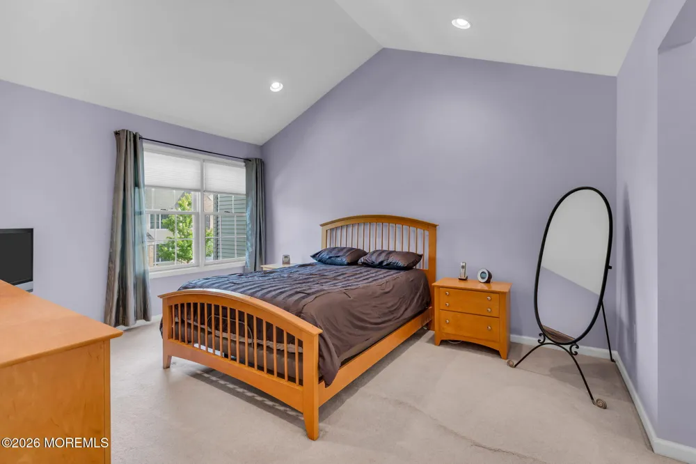 34 Chatsworth Road Manalapan, NJ 07726