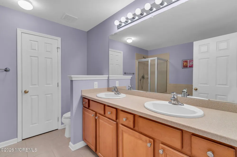 34 Chatsworth Road Manalapan, NJ 07726