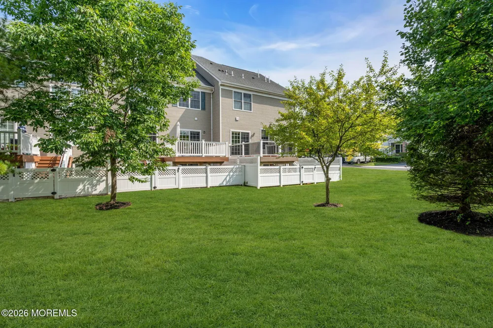 34 Chatsworth Road Manalapan, NJ 07726