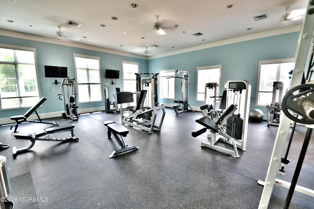 34 Chatsworth Road Manalapan, NJ 07726