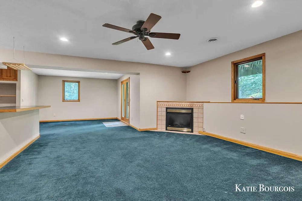 5180 Brookestone Drive NE Courtland Township, MI 49341