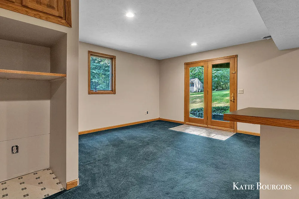 5180 Brookestone Drive NE Courtland Township, MI 49341