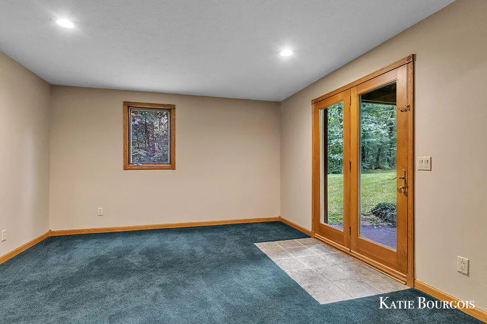 5180 Brookestone Drive NE Courtland Township, MI 49341