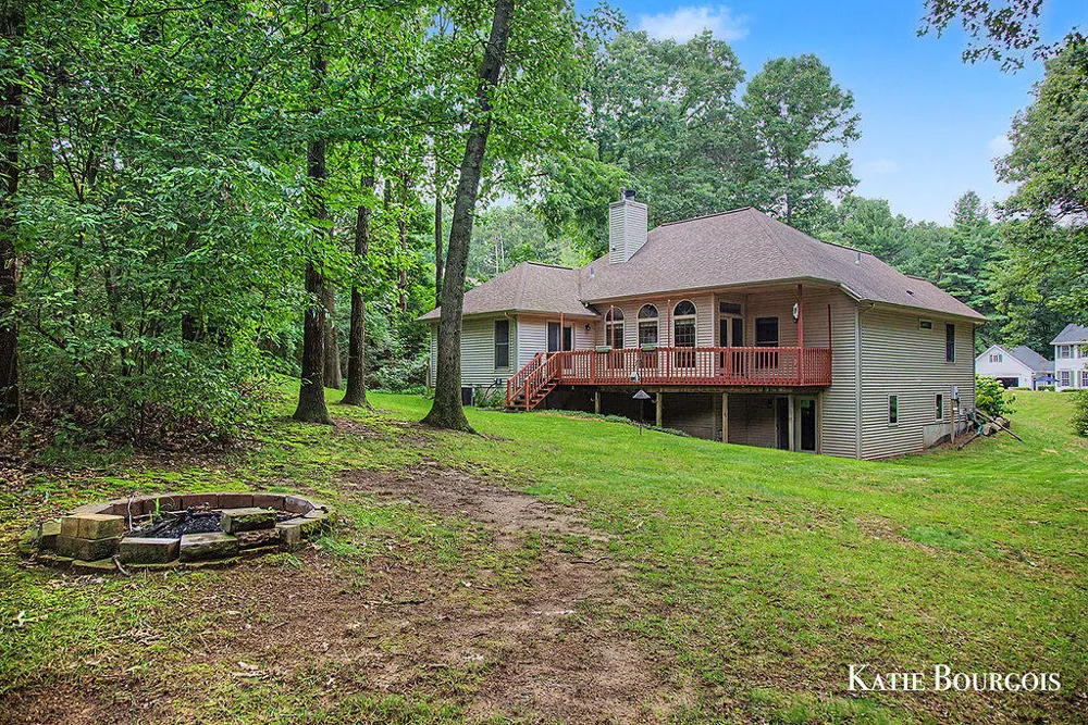 5180 Brookestone Drive NE Courtland Township, MI 49341