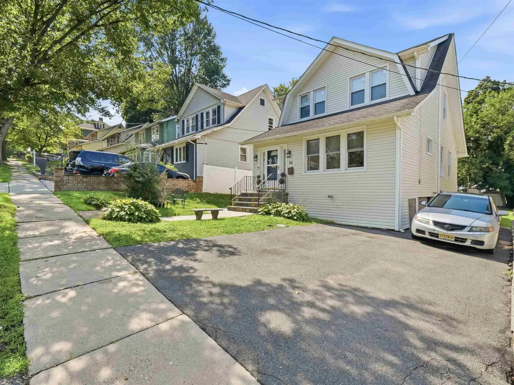 26 LINWOOD AVE Bogota, NJ 07603