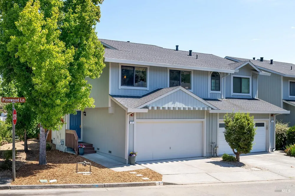 2 Pinewood Lane Novato, CA 94947