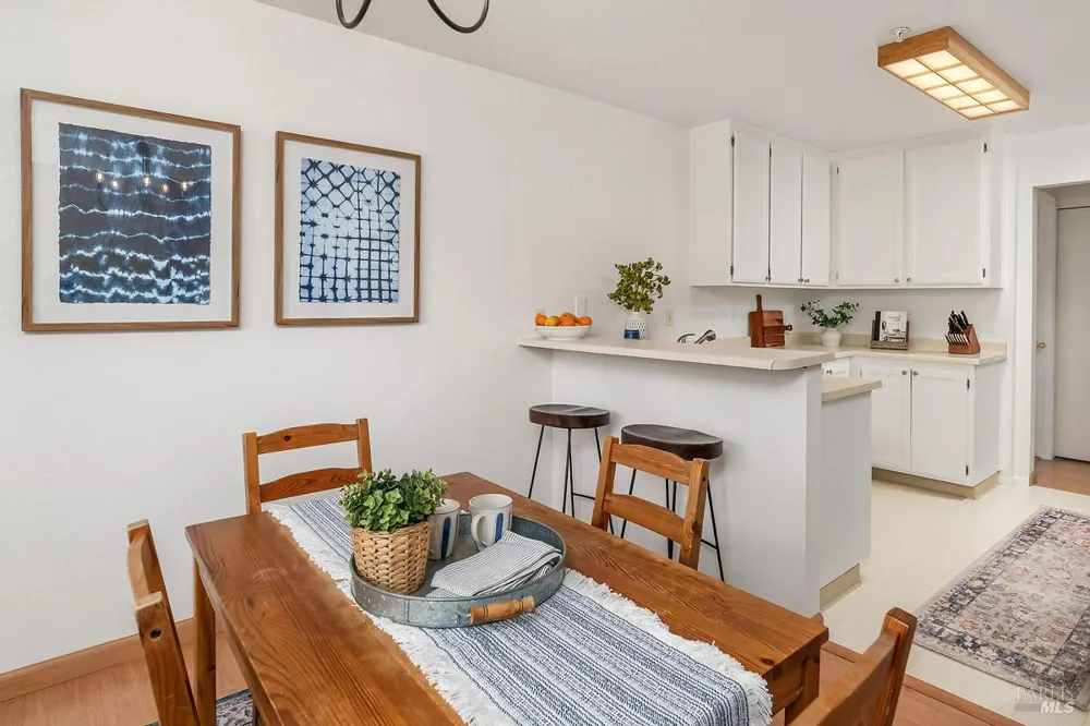 2 Pinewood Lane Novato, CA 94947