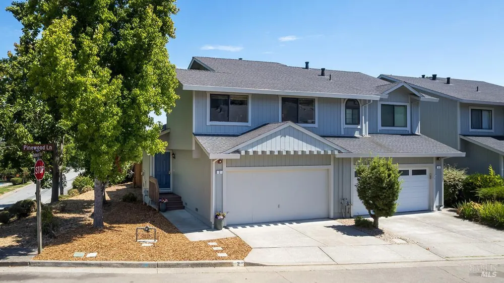 2 Pinewood Lane Novato, CA 94947