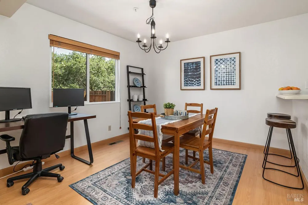 2 Pinewood Lane Novato, CA 94947