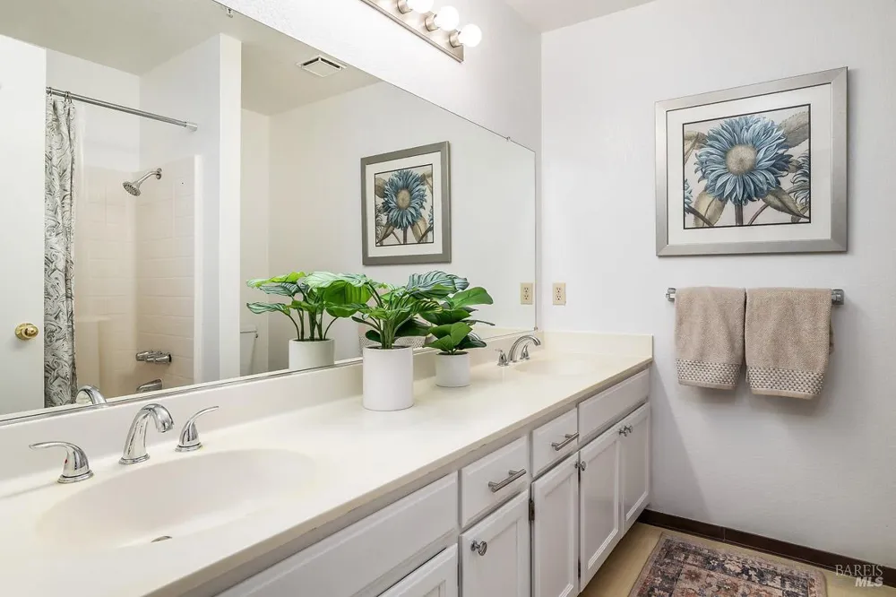 2 Pinewood Lane Novato, CA 94947