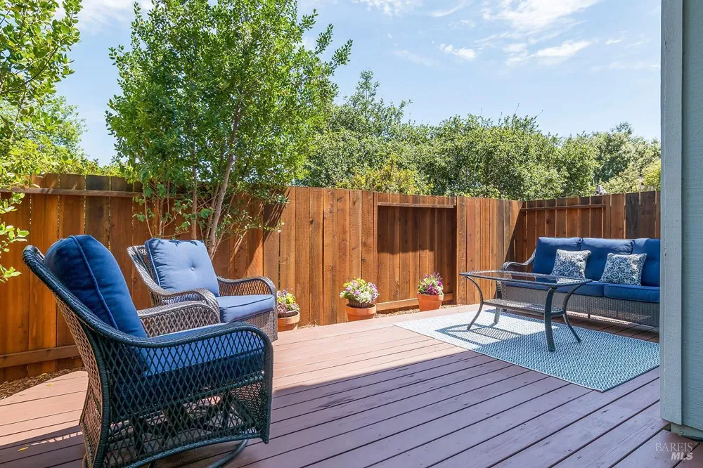 2 Pinewood Lane Novato, CA 94947