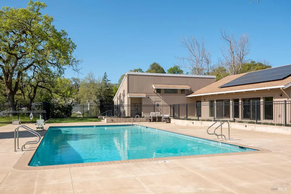 2 Pinewood Lane Novato, CA 94947
