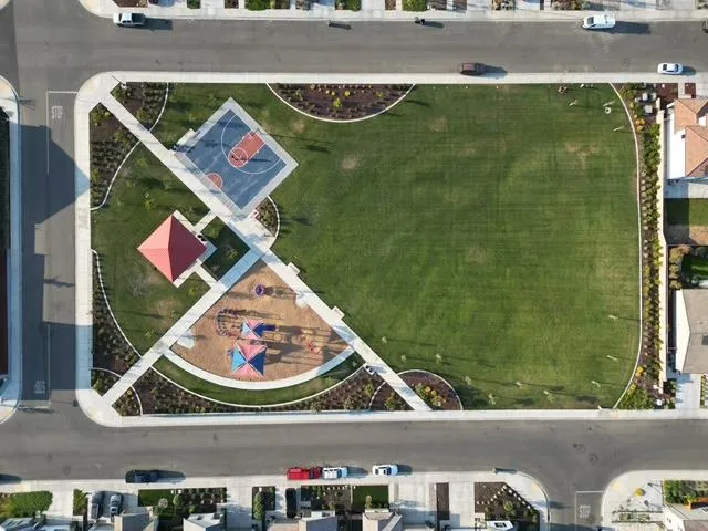 300 Birch Ranch Way Patterson, CA 95363