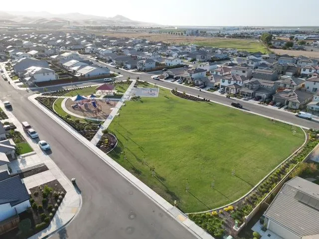 300 Birch Ranch Way Patterson, CA 95363