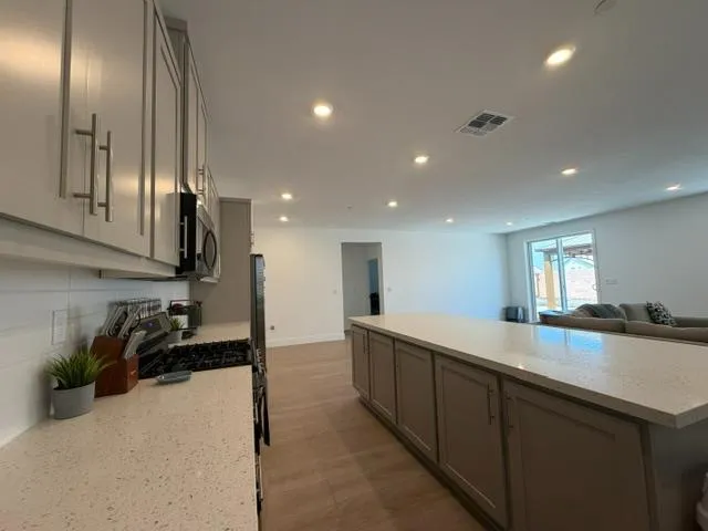 300 Birch Ranch Way Patterson, CA 95363