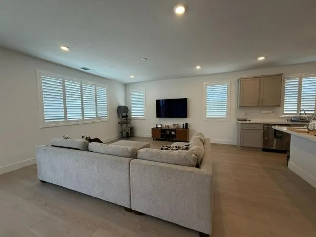 300 Birch Ranch Way Patterson, CA 95363