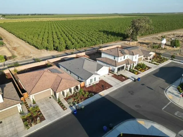300 Birch Ranch Way Patterson, CA 95363