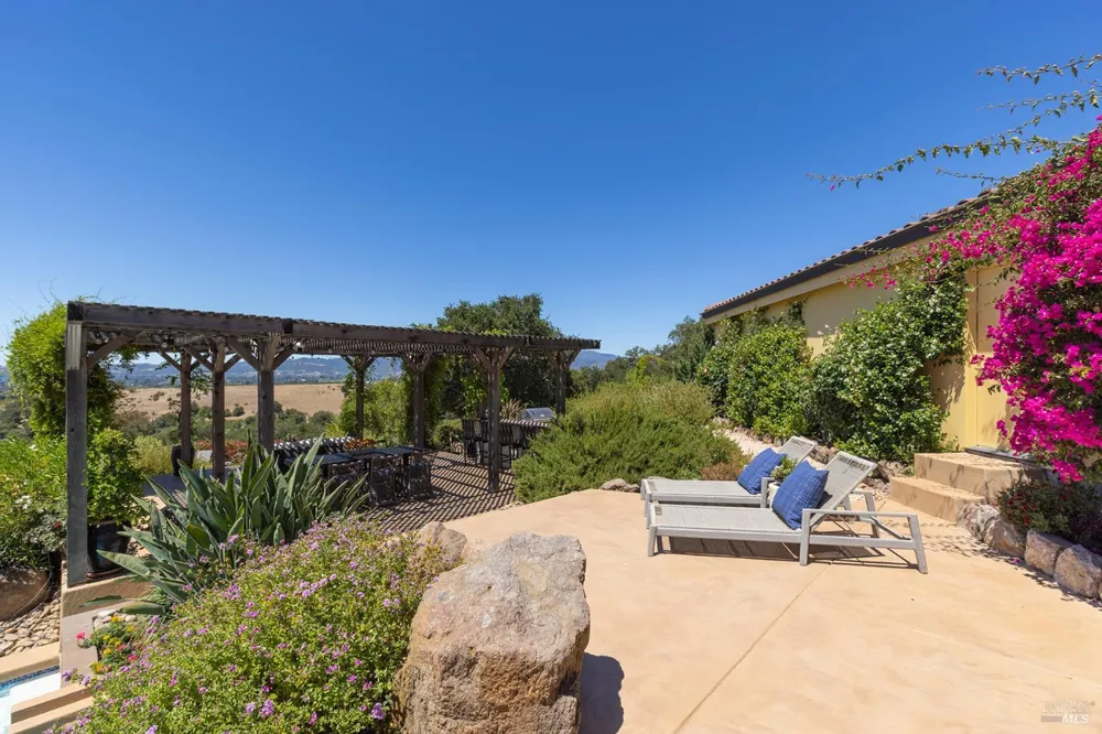 2100 Atlas Peak Road Napa, CA 94558