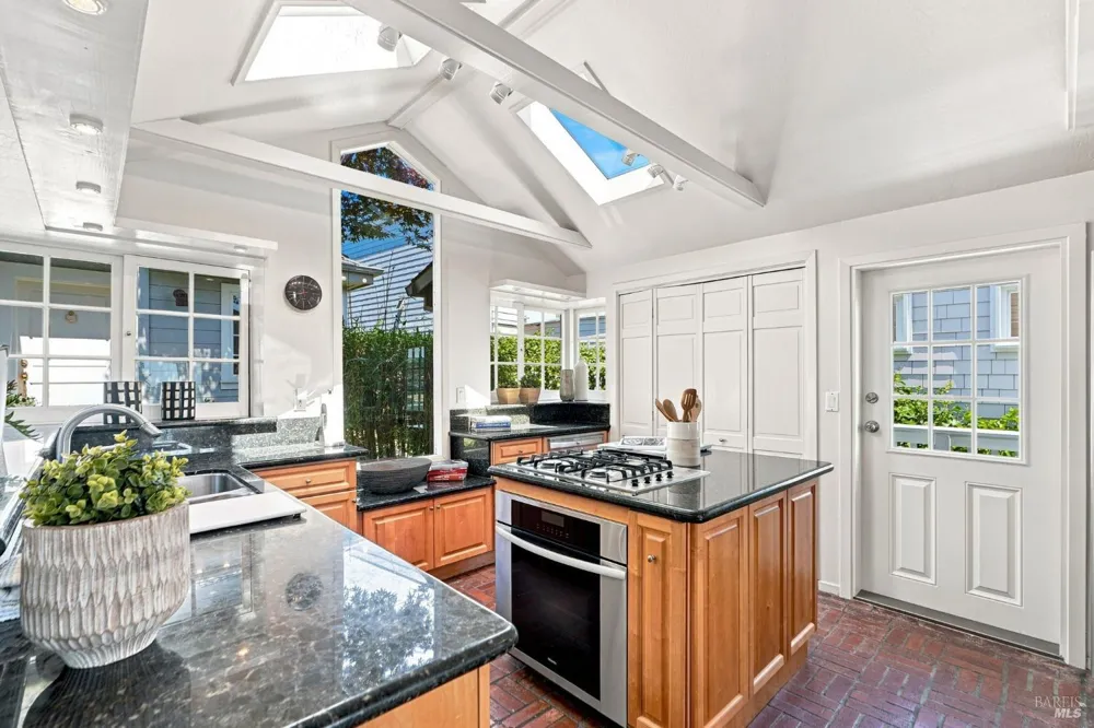 428 Greenwood Beach Road Tiburon, CA 94920