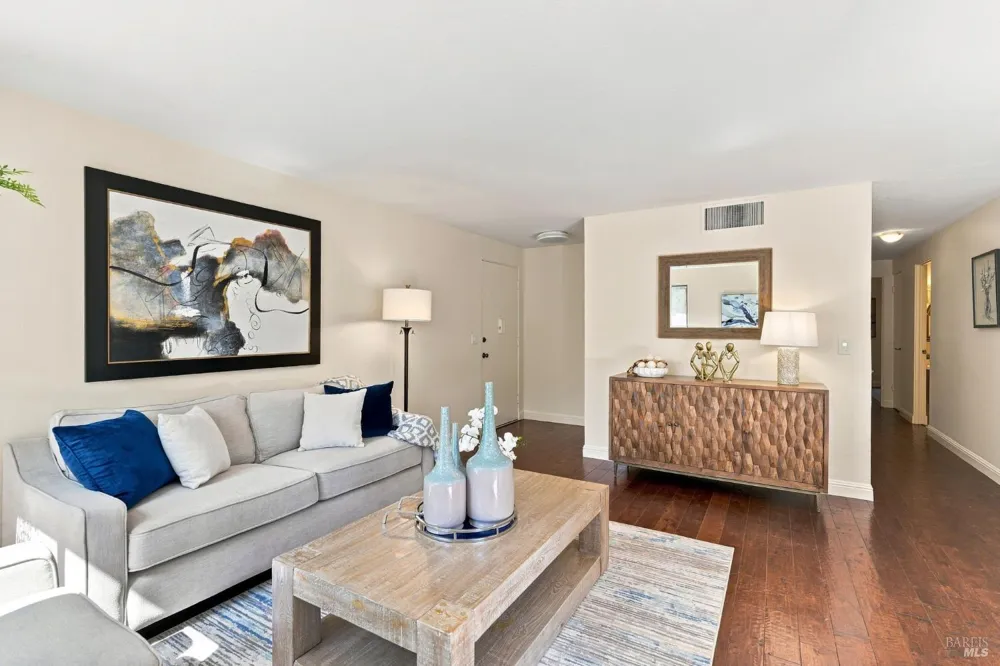 54 Surrey Lane San Rafael, CA 94903